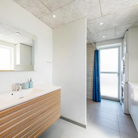 Three-bedroom In Saby *