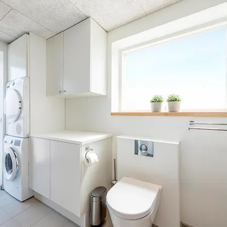 Semesterbostad Three-bedroom In Saby