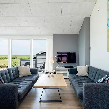 Semesterbostad Three-bedroom In Saby *