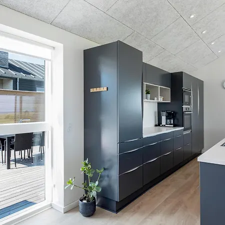 Semesterbostad Three-bedroom In Saby Sæby